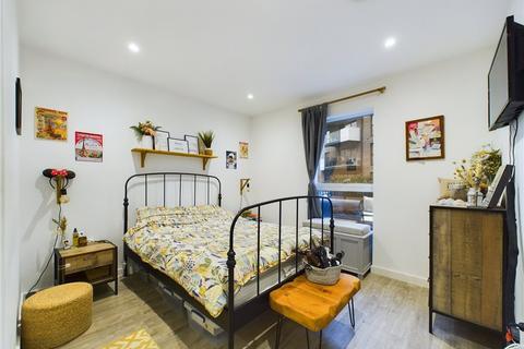 3 bedroom apartment for sale, Purbeck Gardens, Sydenham, London
