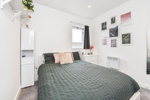 1 bedroom flat for sale, Birch Lodge, Pinehill Road, GU35