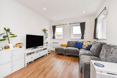 1 bedroom flat for sale, Birch Lodge, Pinehill Road, GU35