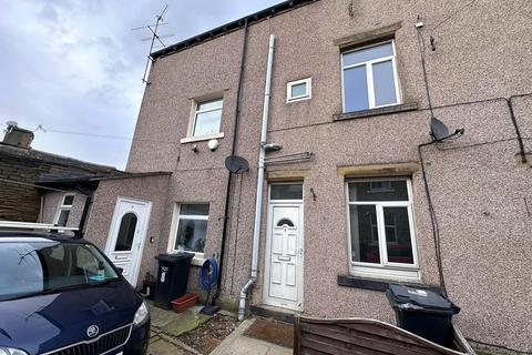 2 bedroom terraced house to rent, Fixby View Yard, Clough Lane, Brighouse, HD6