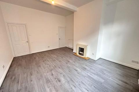 2 bedroom terraced house to rent, Fixby View Yard, Clough Lane, Brighouse, HD6