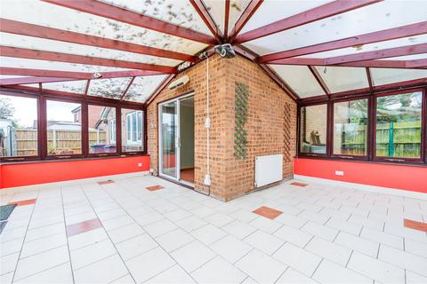 18 Crest Road, St Georges, Telford, TF2 9NG