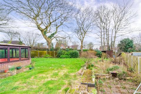 18 Crest Road, St Georges, Telford, TF2 9NG