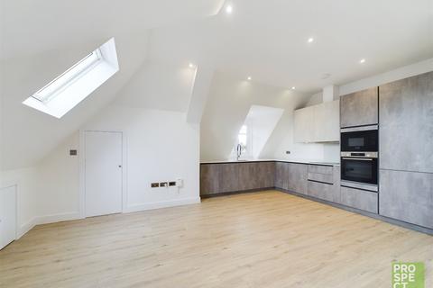 2 bedroom apartment to rent - Shoppenhangers Road, Maidenhead, Berkshire, SL6
