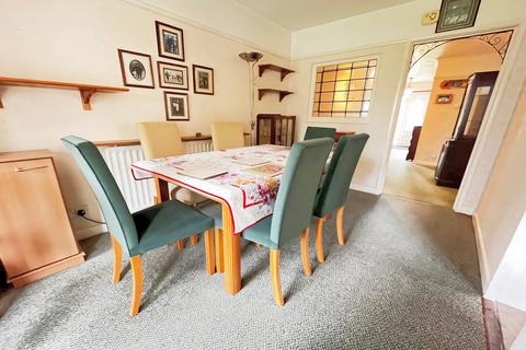 27 Barton Croft, Barton On Sea, New Milton, BH25 7BT