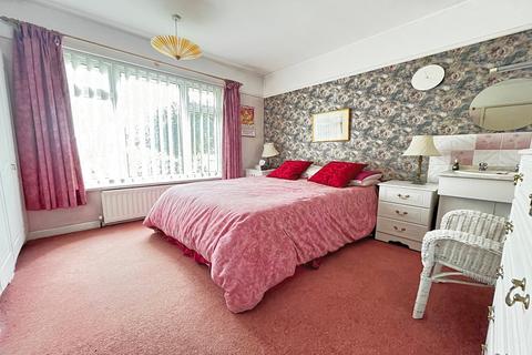 27 Barton Croft, Barton On Sea, New Milton, BH25 7BT