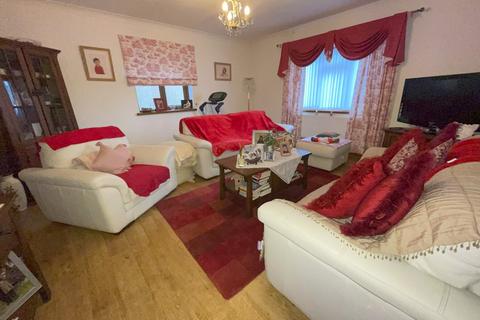 3 bedroom detached bungalow for sale, Bancffosfelen, Llanelli SA15