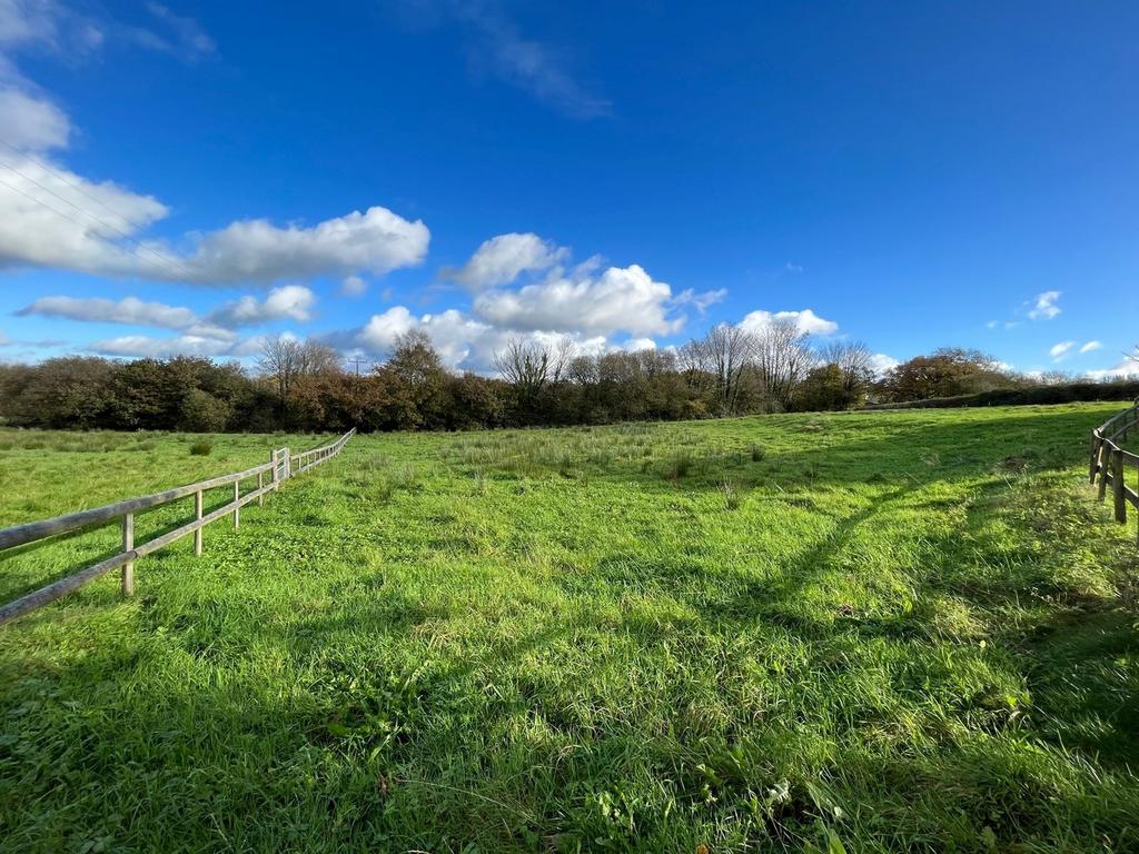 Capel Seion Road, Llanelli SA15 4 bed property with land for sale £