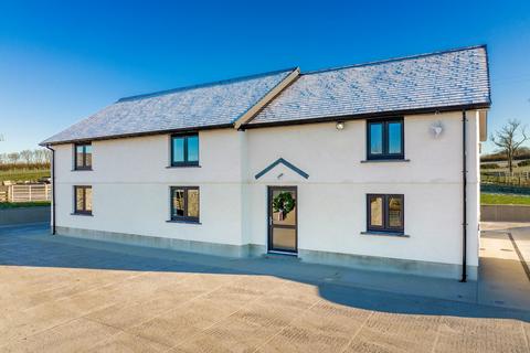6 bedroom property with land for sale - Nantycaws, Carmarthen SA32