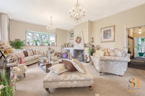 4 bedroom detached house for sale, Tile Works Lane, Rettendon Common, Chelmsford, Essex, CM3