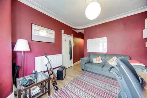1 bedroom apartment for sale, Westbury Road, London, N11