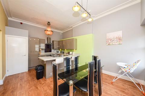 2 bedroom apartment for sale, Mostyn Street, Llandudno, Conwy, LL30