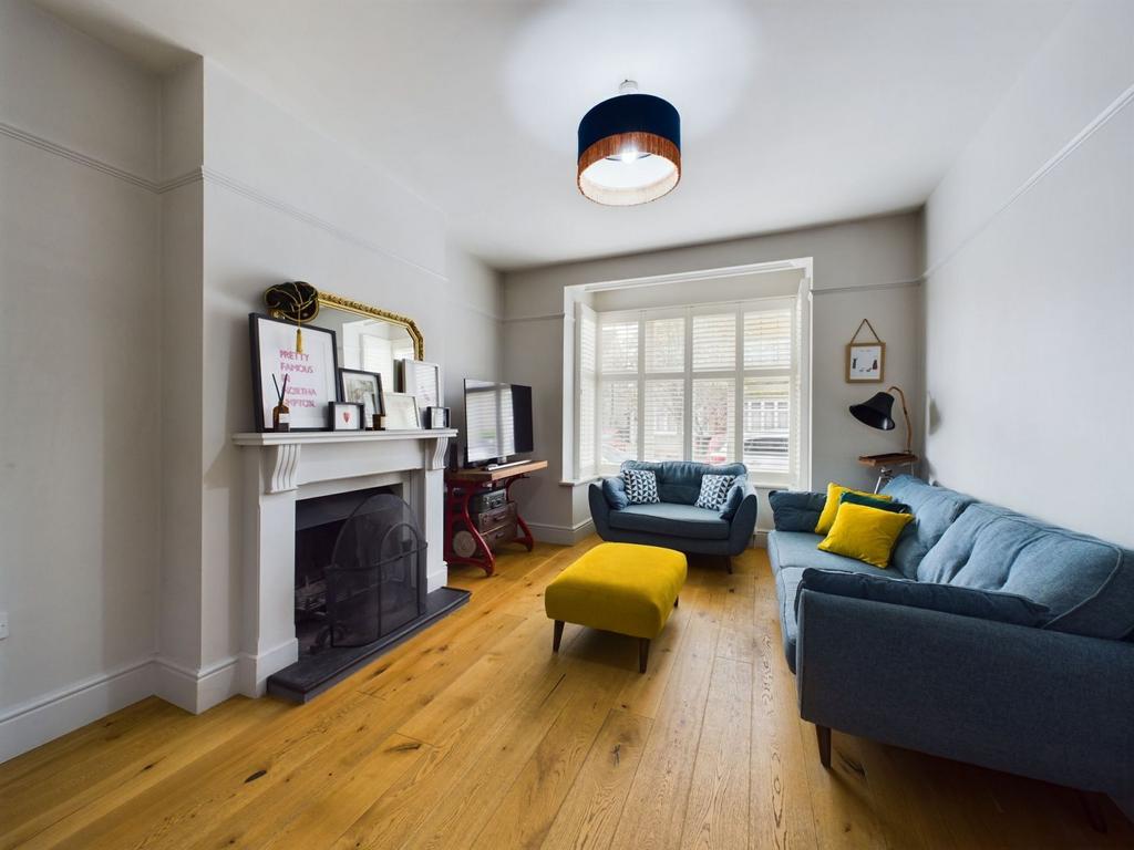 Lounge/dining room