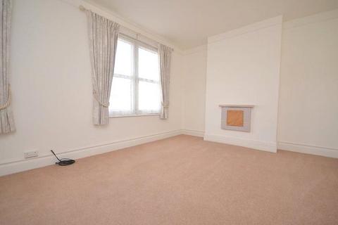 2 bedroom terraced house to rent - St. Lawrence Road, Upminster, Essex, RM14