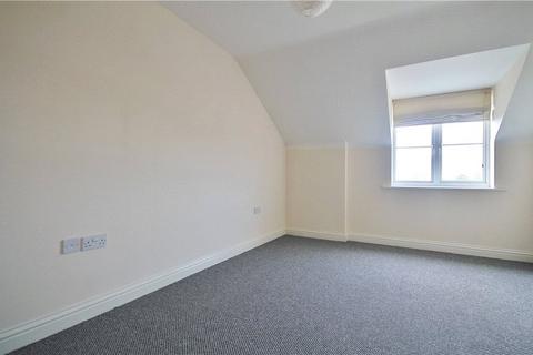 2 bedroom apartment for sale - Tudor Way, Knaphill, Woking, Surrey, GU21
