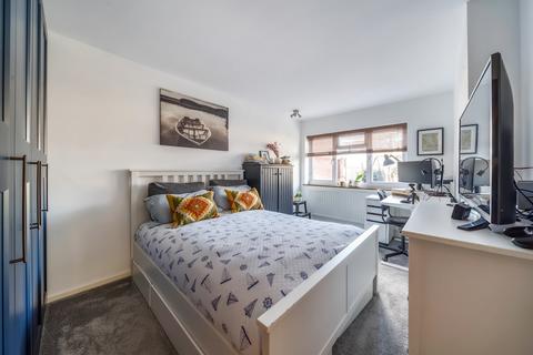 2 bedroom maisonette for sale, Grove Road, Surbiton, KT6