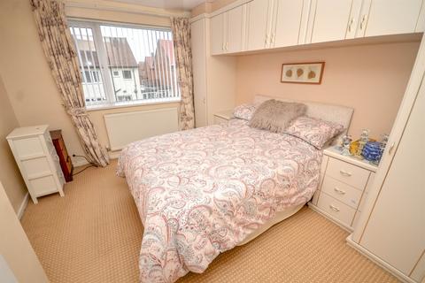 2 bedroom terraced house for sale - Tanfield Gardens, South Shields