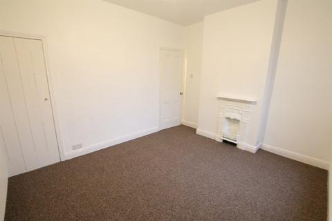 2 bedroom terraced house to rent, Butt Lane, HU17