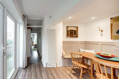 15, Broomfield Cottages Broomfield Road, London, N13 4NN