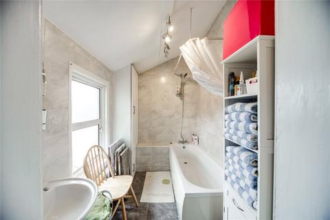 15, Broomfield Cottages Broomfield Road, London, N13 4NN