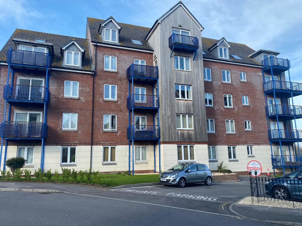 Harbour View, Close, Weymouth 2 bed apartment for sale £250,000