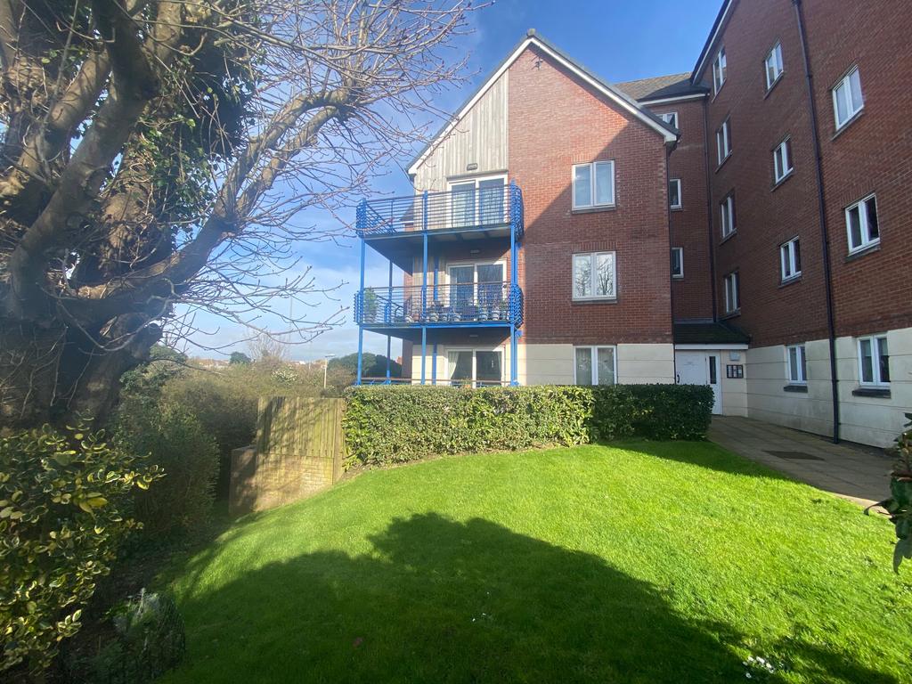 Harbour View, Close, Weymouth 2 bed apartment for sale £250,000