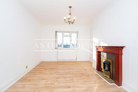 3 bedroom flat to rent - Brent Street, London NW4