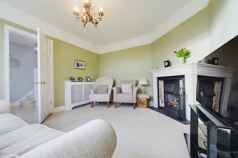 3 Grove Crescent, Worcester, WR2 5HH