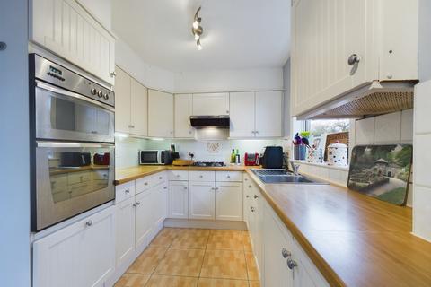 3 Grove Crescent, Worcester, WR2 5HH