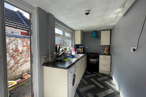2 bedroom terraced house for sale - Crosswells Road, Oldbury Birmingham B68