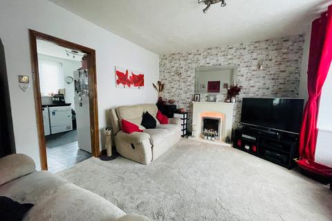 3 bedroom semi-detached house for sale - Bristnall Hall Lane, Oldbury B68