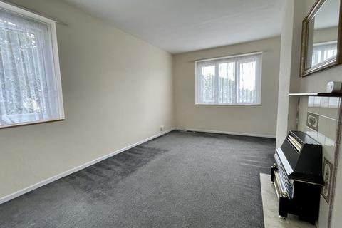 2 bedroom flat for sale, Silvermere Road, Birmingham B26