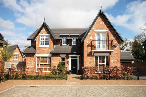 4 bedroom detached house for sale, Oak Tree Lane, Middlewich Road, Lower Peover
