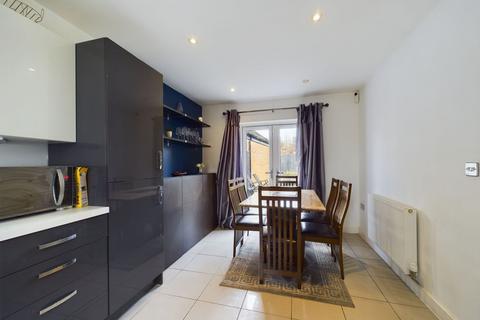 3 bedroom detached house for sale, Kensington Close, Kingsthorpe, Northampton NN2 6NP