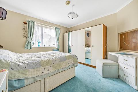 2 bedroom maisonette for sale, Westmere Drive,  London,  NW7,  NW7