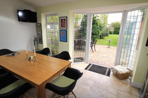 135 Corbets Tey Road, Upminster, RM14 2AX