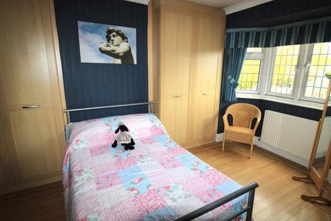 135 Corbets Tey Road, Upminster, RM14 2AX