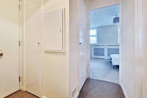 1 bedroom flat for sale - Briar Road, Romford RM3
