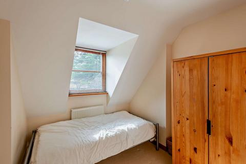 1a Elsworth Place, Cambridge, CB2 8RG