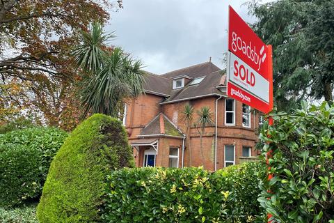 Flat 3, Hazelwood Court, 16 Cavendish Road, Bournemouth, BH1 1RE