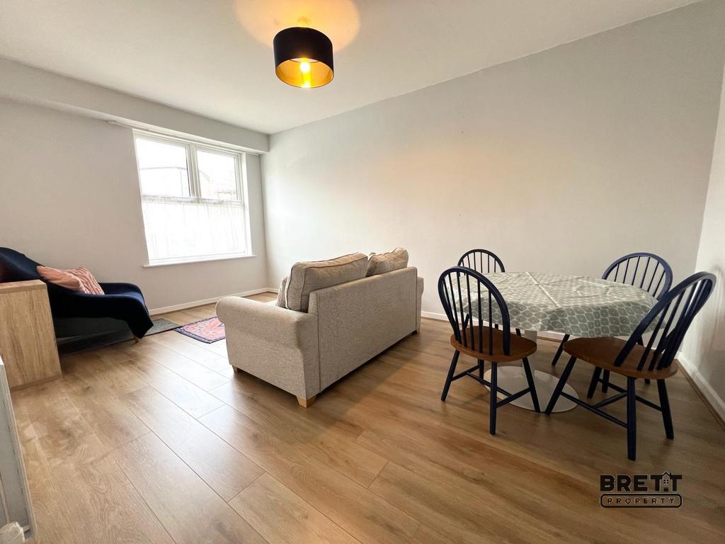 Living/Dining Room