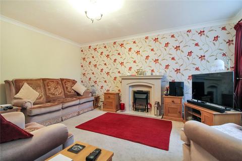 3 bedroom end of terrace house for sale, May Close, Swindon SN2