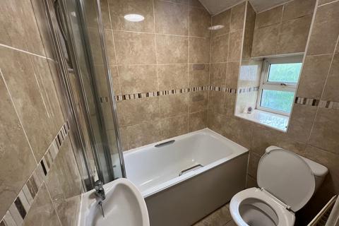 25 Collenna Road, Tonyrefail, Porth, CF39 8EL