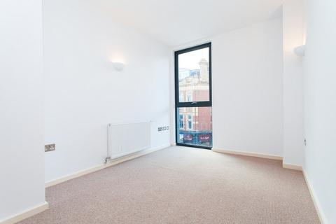 2 bedroom apartment for sale, Triangle Court, Camberwell, SE5