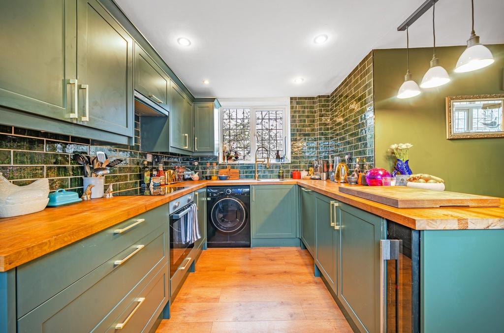Church Street, Maiden Bradley... 2 bed character property for sale £300,000