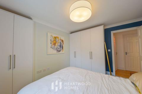 Flat 4, 7a Chequer Street, St Albans, AL1 3YJ
