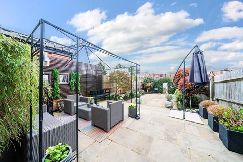 81 Churston Drive, Morden, SM4 4JE