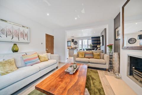 81 Churston Drive, Morden, SM4 4JE