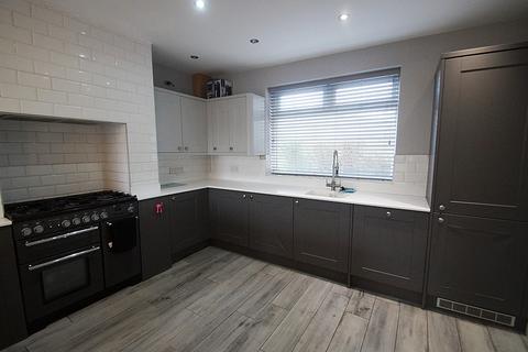 3 bedroom semi-detached house for sale, Diggle OL3