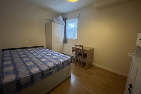 1 bedroom in a house share to rent, HA1 2SQ